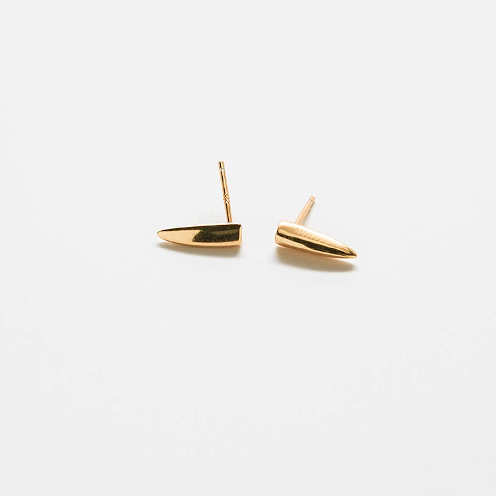 Gold claw stud earrings