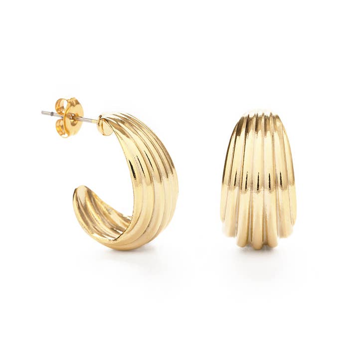 Vintage Ribbed Shell Hoop Earrings | Yellow Gold