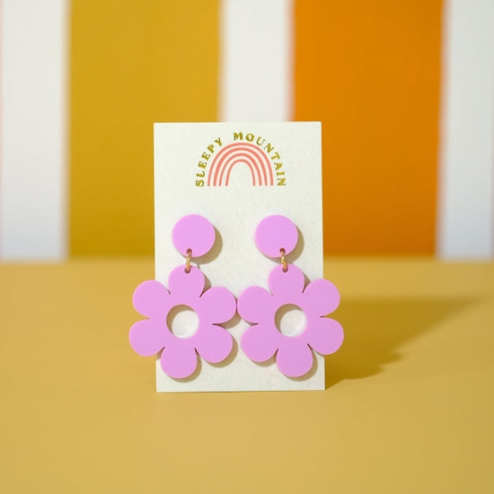 Lilac Daisy Dangle Earrings